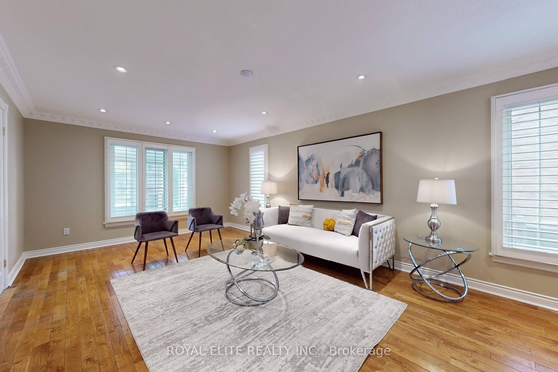 Your Dream House ! Open Concept With High Ceiling For The First Floor.