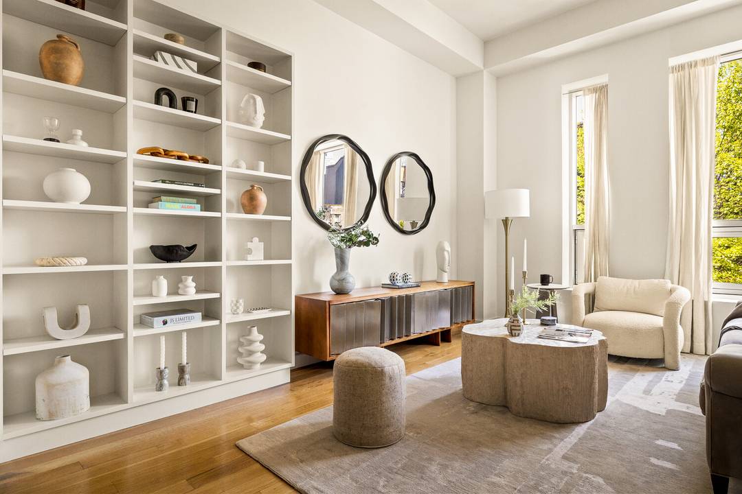 This is the kind of one bedroom that almost never comes up at The Rialto.