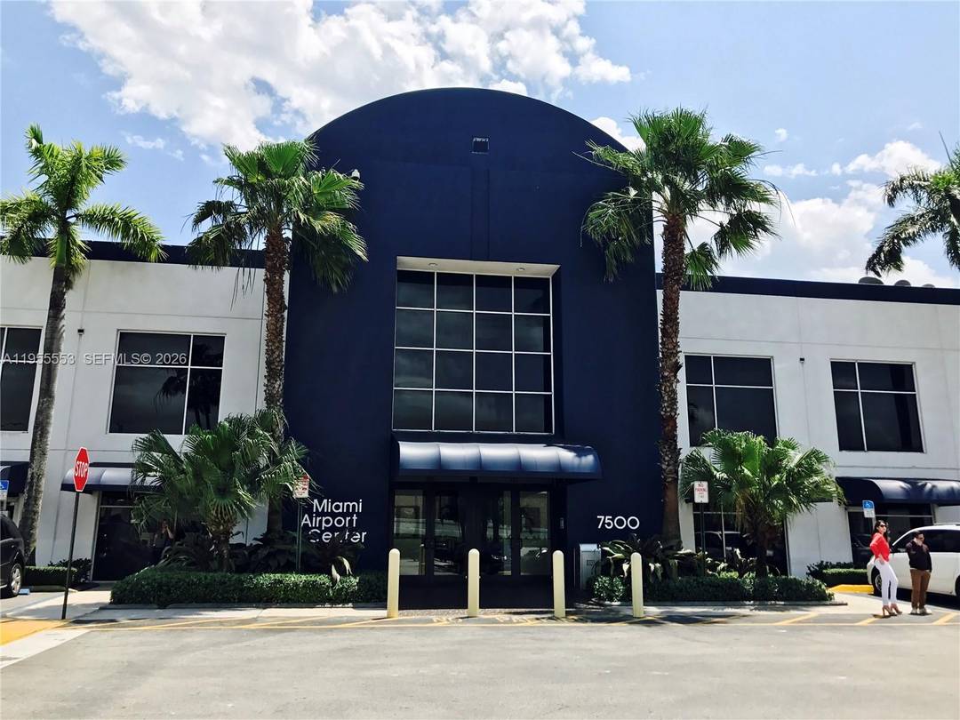 Exceptional opportunity for office space just off the Palmetto Expressway.