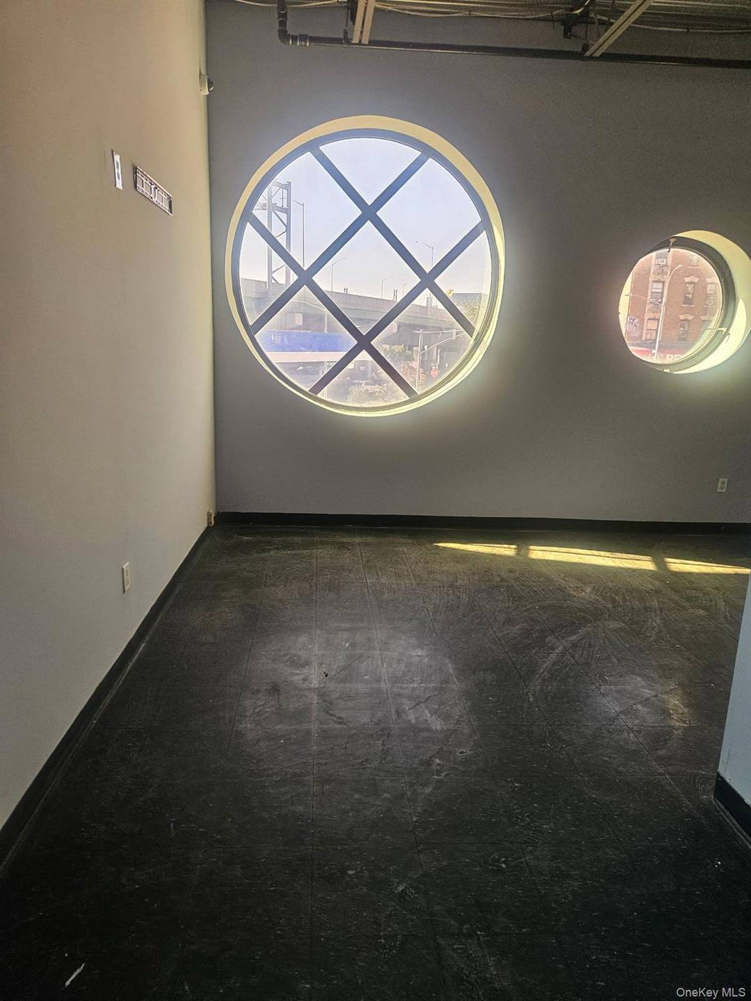 Prime Commercial Space for Lease 250 Jackson Avenue, Bronx, NY 10454 Discover a remarkable commercial opportunity in the heart of the Bronx.