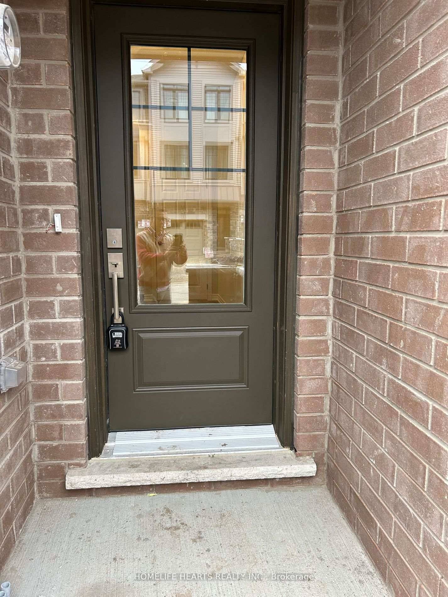 Over One Year Old Townhouse End Unit ; 3 Bedroom 1.