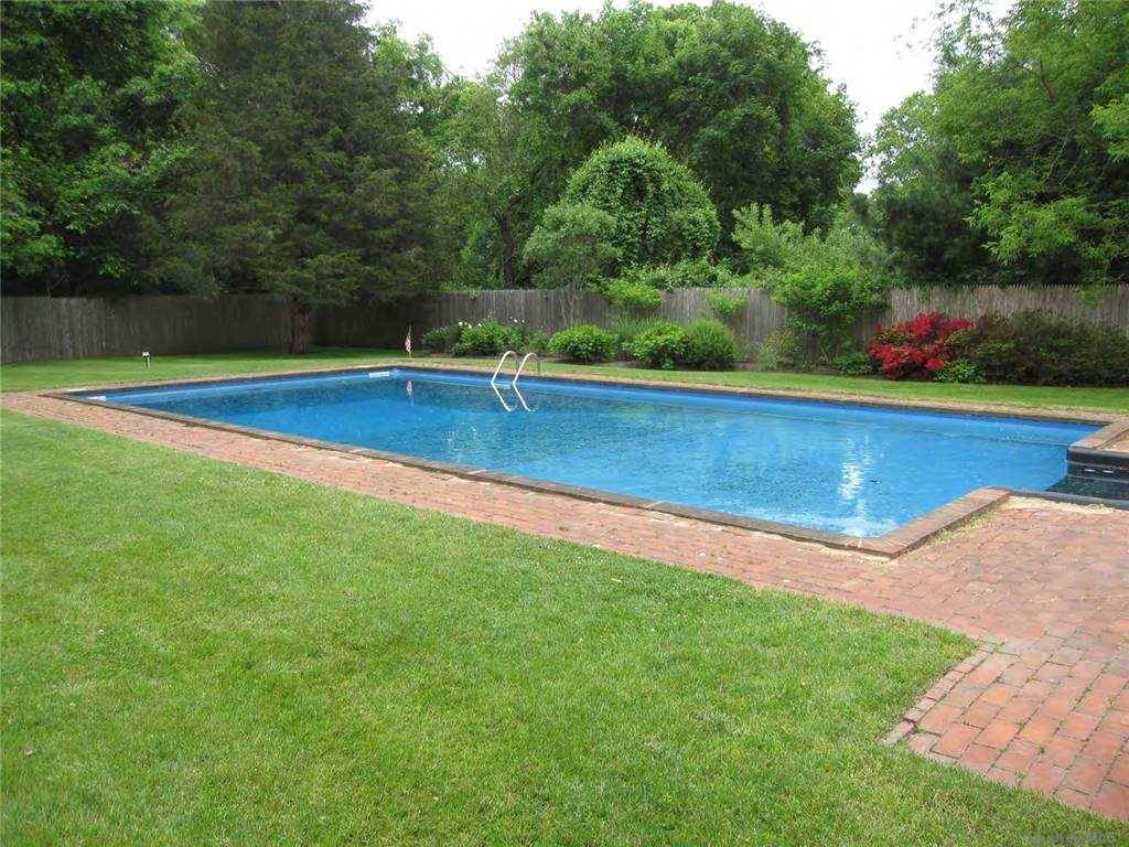 Rental Registration 20 1, 044 ; This lovely cottage is renovated to perfection.