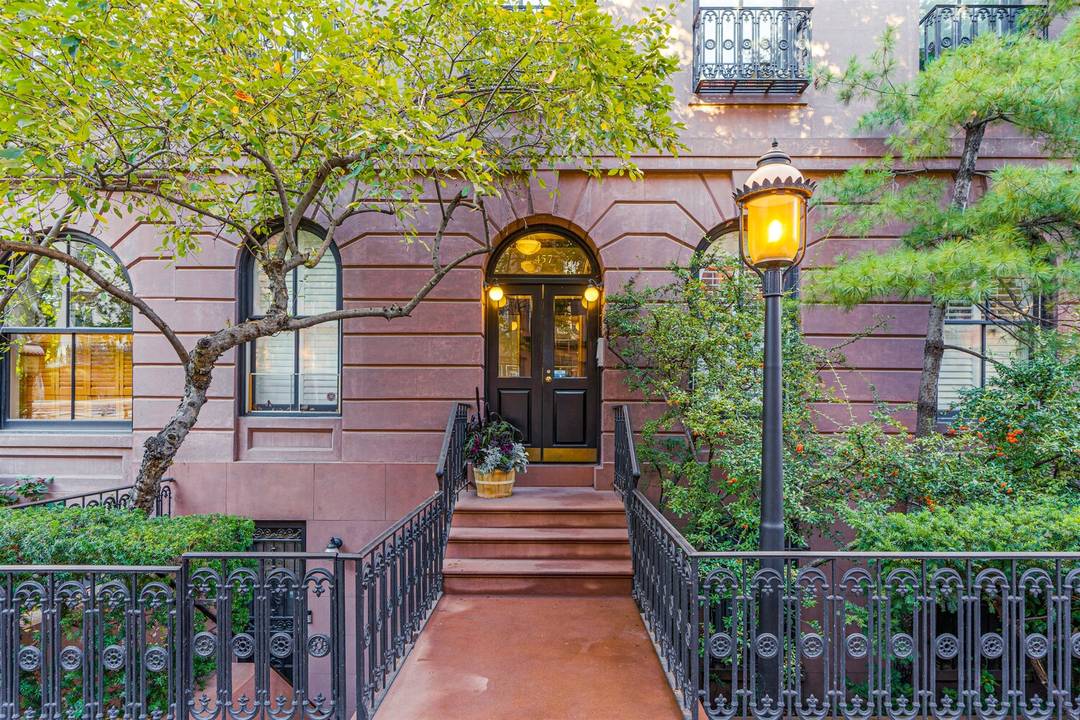 A rare and refined Chelsea duplex where timeless character meets designer luxury.