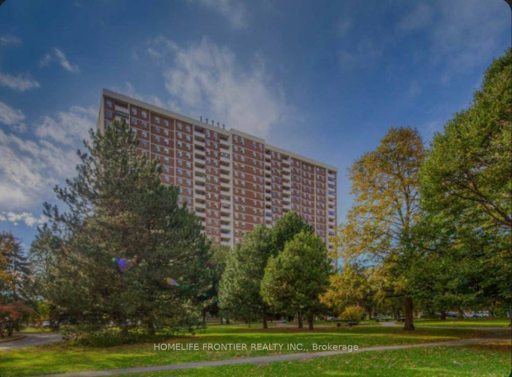 Highly Sought After Yonge amp ; Steeles Location !