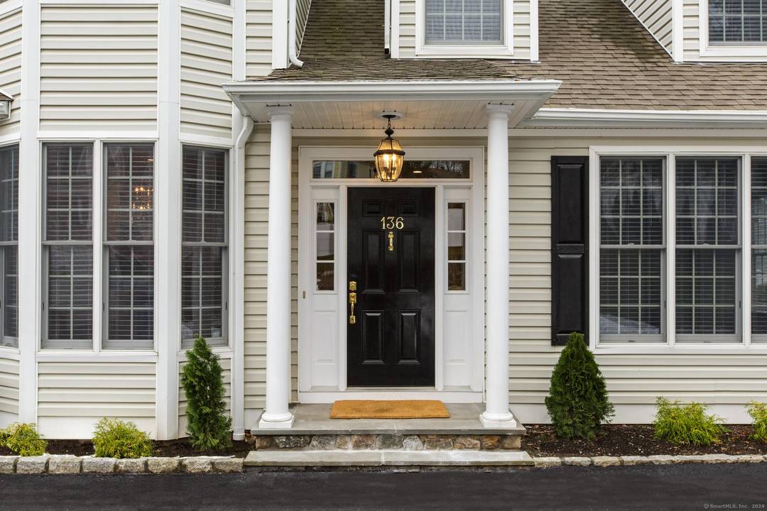 ONE OF 6 TOWNHOMES IN RENOVATED REDESIGNED HARRISON COMMON.