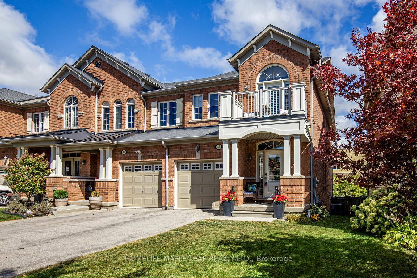 Welcome to your dream home in Waterdown !