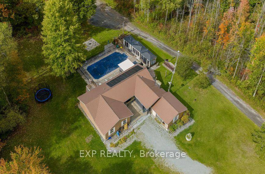 TOP 5 REASONS TO BUY THIS INCREDIBLE PROPERTY !