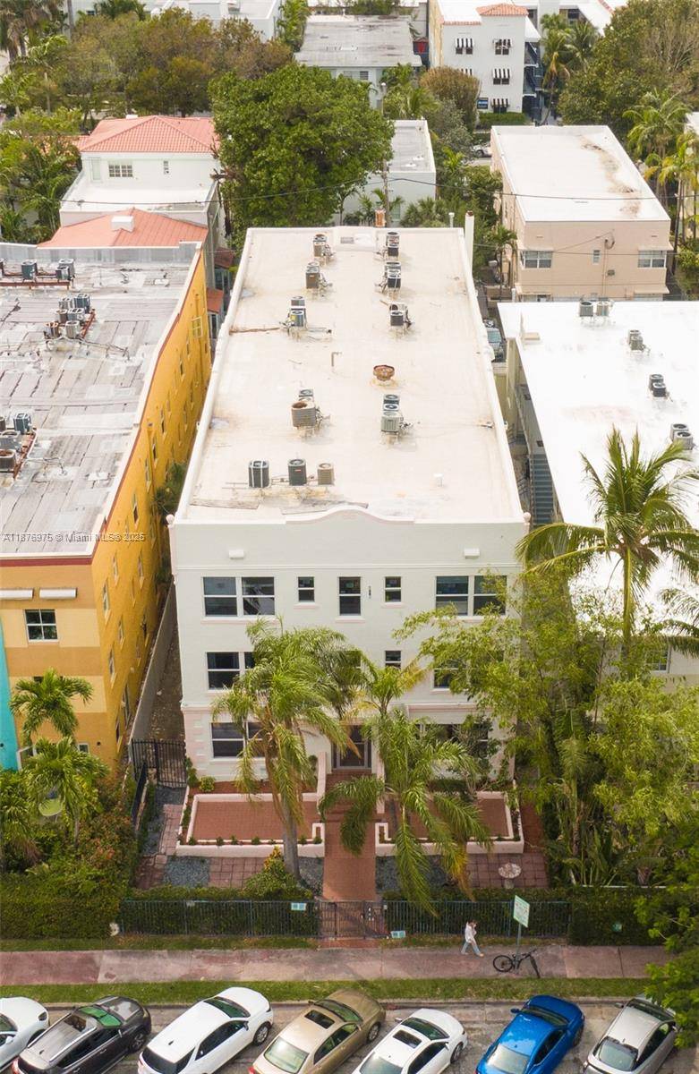 Historic boutique condo Furnished 2 2 on Sobe.