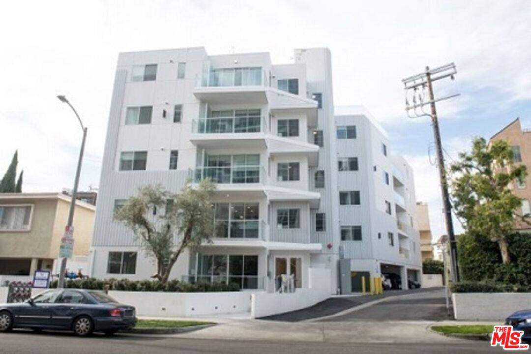 415  S LE DOUX RD 2BR Beverly Grove La