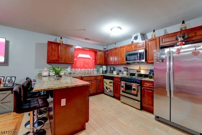 Impecable 9 unit multifamily building built in 2014, Located in the North Newark Section.