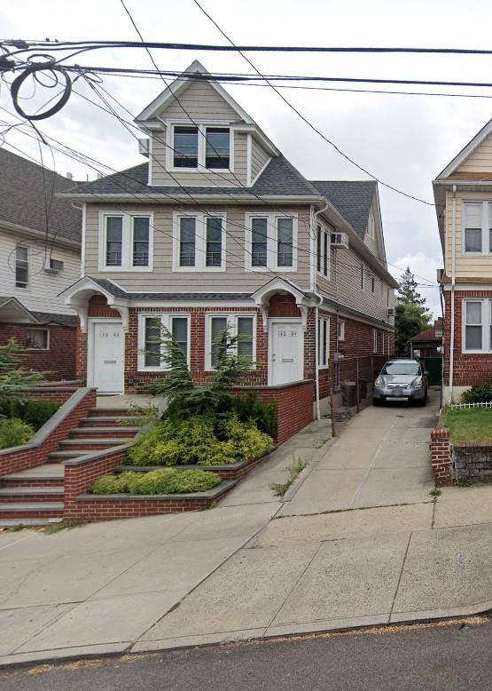 4 bed, 2 bath house for rent.