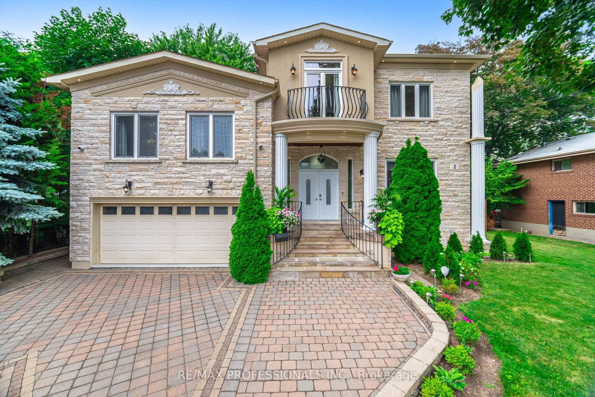2 The Keanegate. Renovated 5 Bedroom Home in Move In Condition.