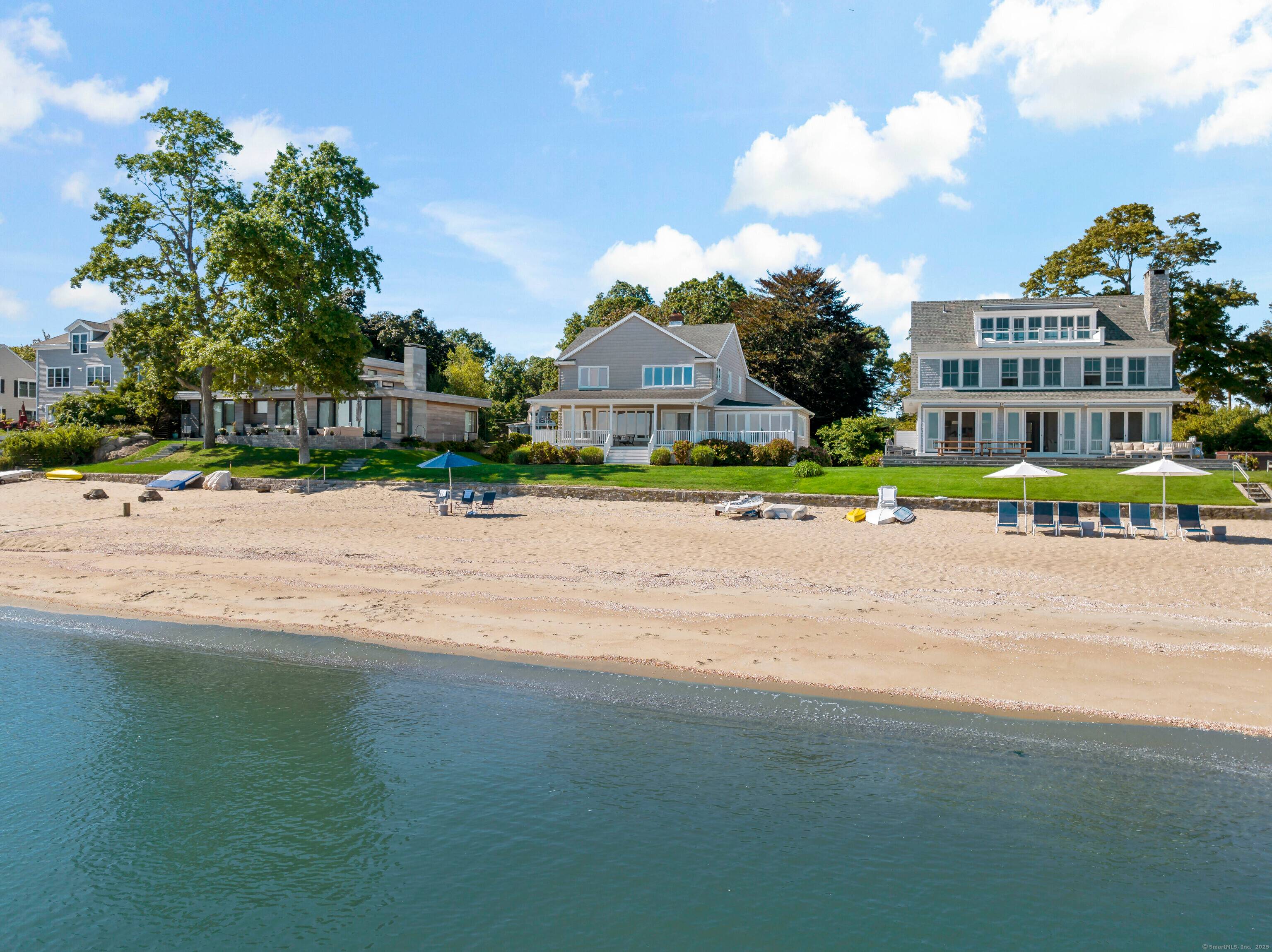 Elegant Direct Waterfront Annual Rental.