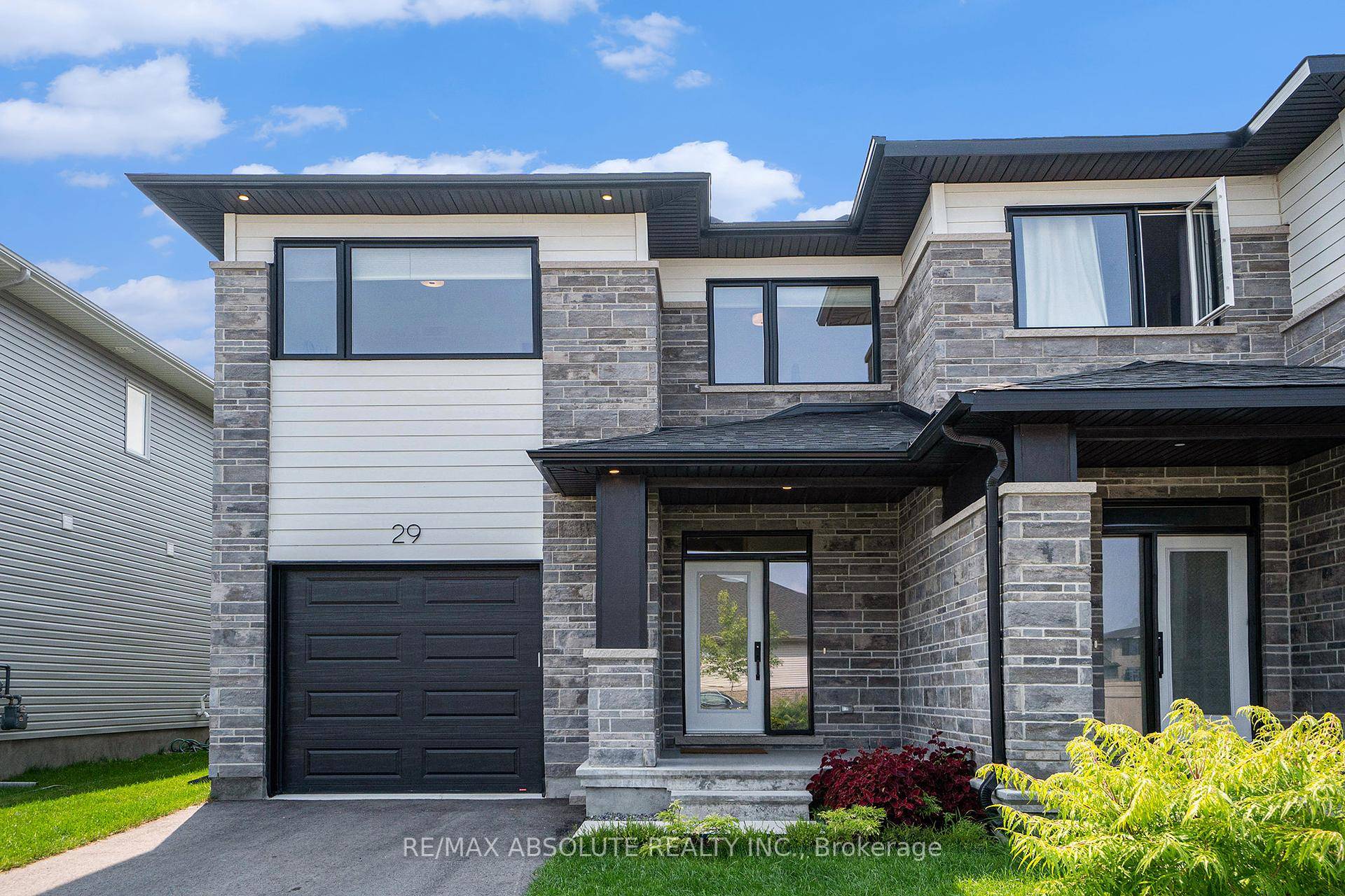 Welcome to 29 Mac Beattie Drive !