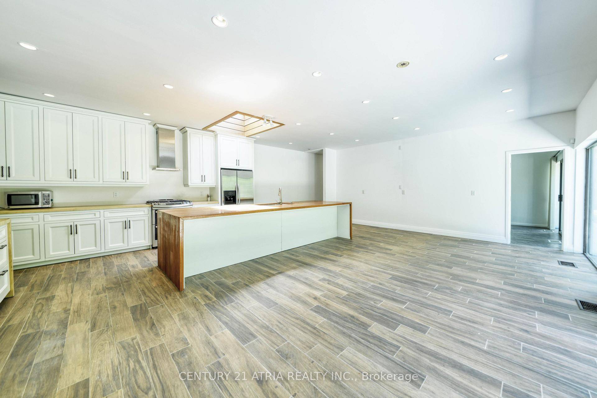 Stunning Bungalow in the heart of North York's most desirable Neighbourhood.