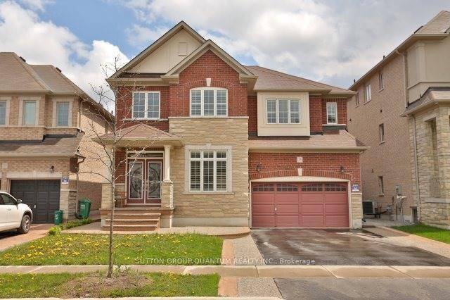 Gorgeous Detached House !