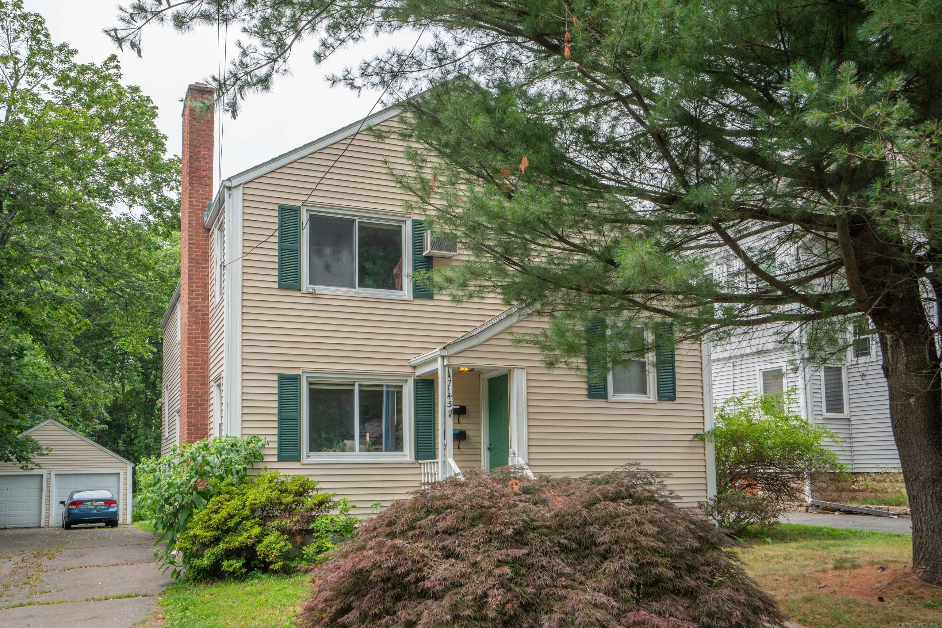 Well maintained two family home in a fantastic West Hartford location !