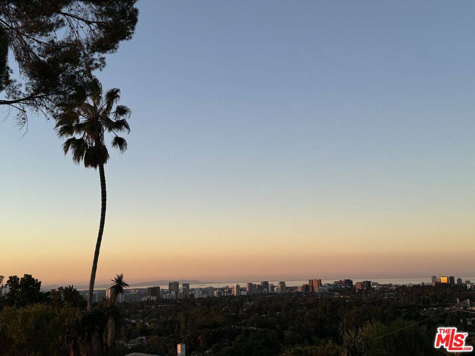 9926   Beverly Grove Dr 3BR Beverly Hills Post Office | B.H.P.O. La