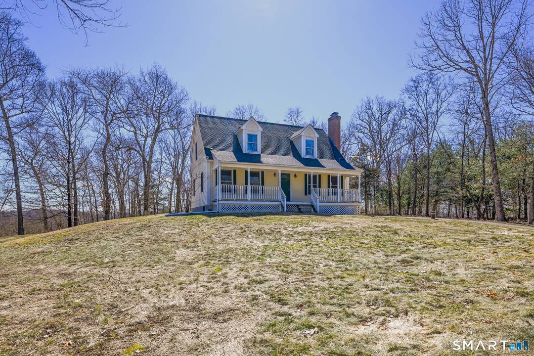 Welcome to this beautifully updated 3 bedroom, 2.