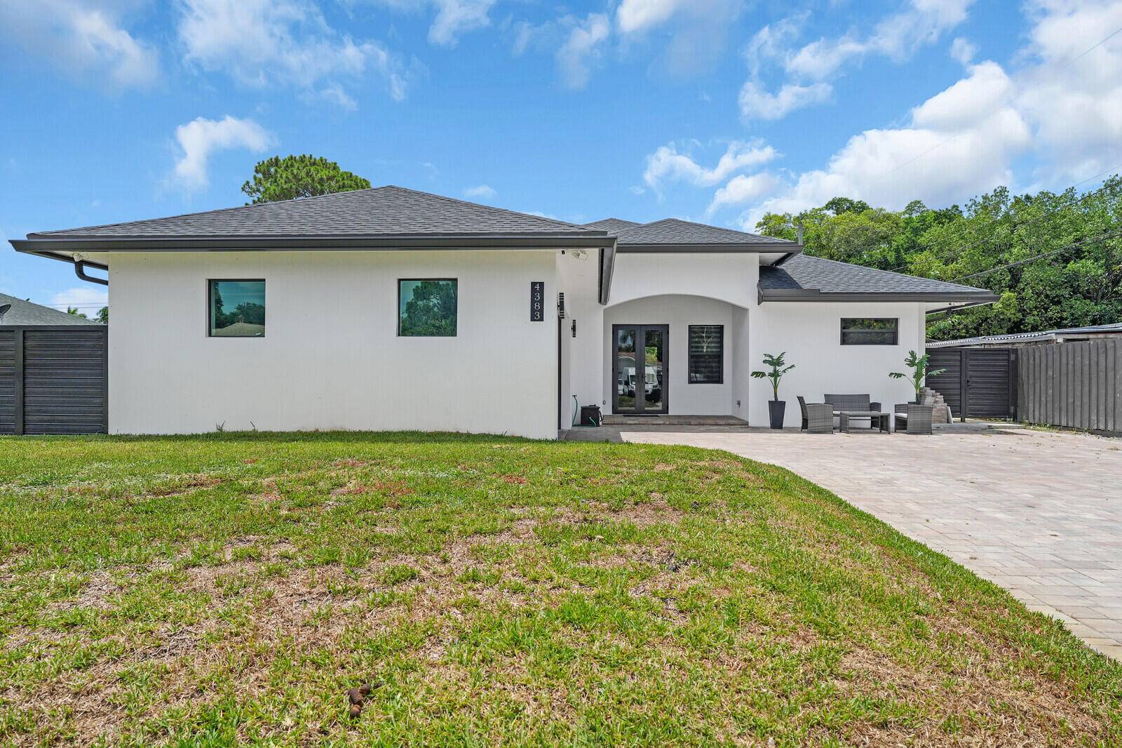 Back on Market New Price !