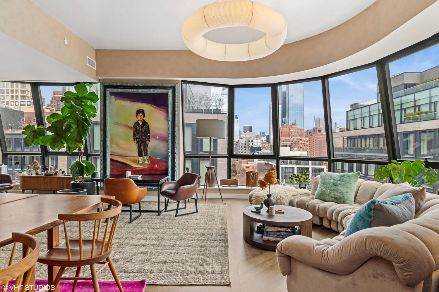 For those drawn to Lantern House but seeking a loft like residence with scale, character, and individuality, this corner home delivers the perfect balance.