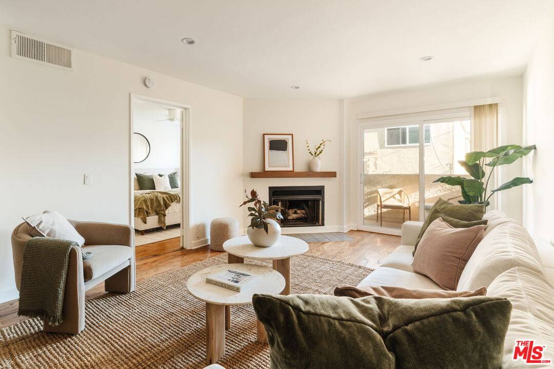 11930   Avon Way 2BR Marina Del Rey La