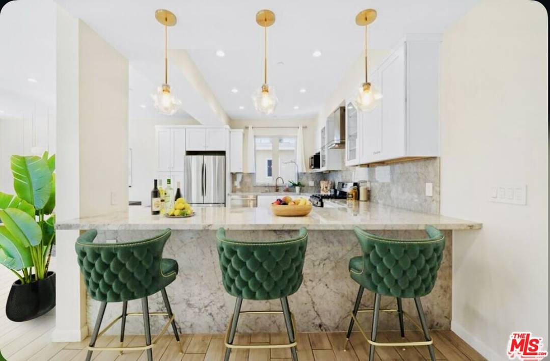 1654   Greenfield Ave 3BR Beverlywood La