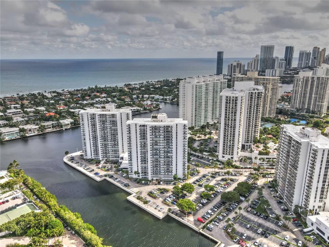 Live the waterfront lifestyle NOW !