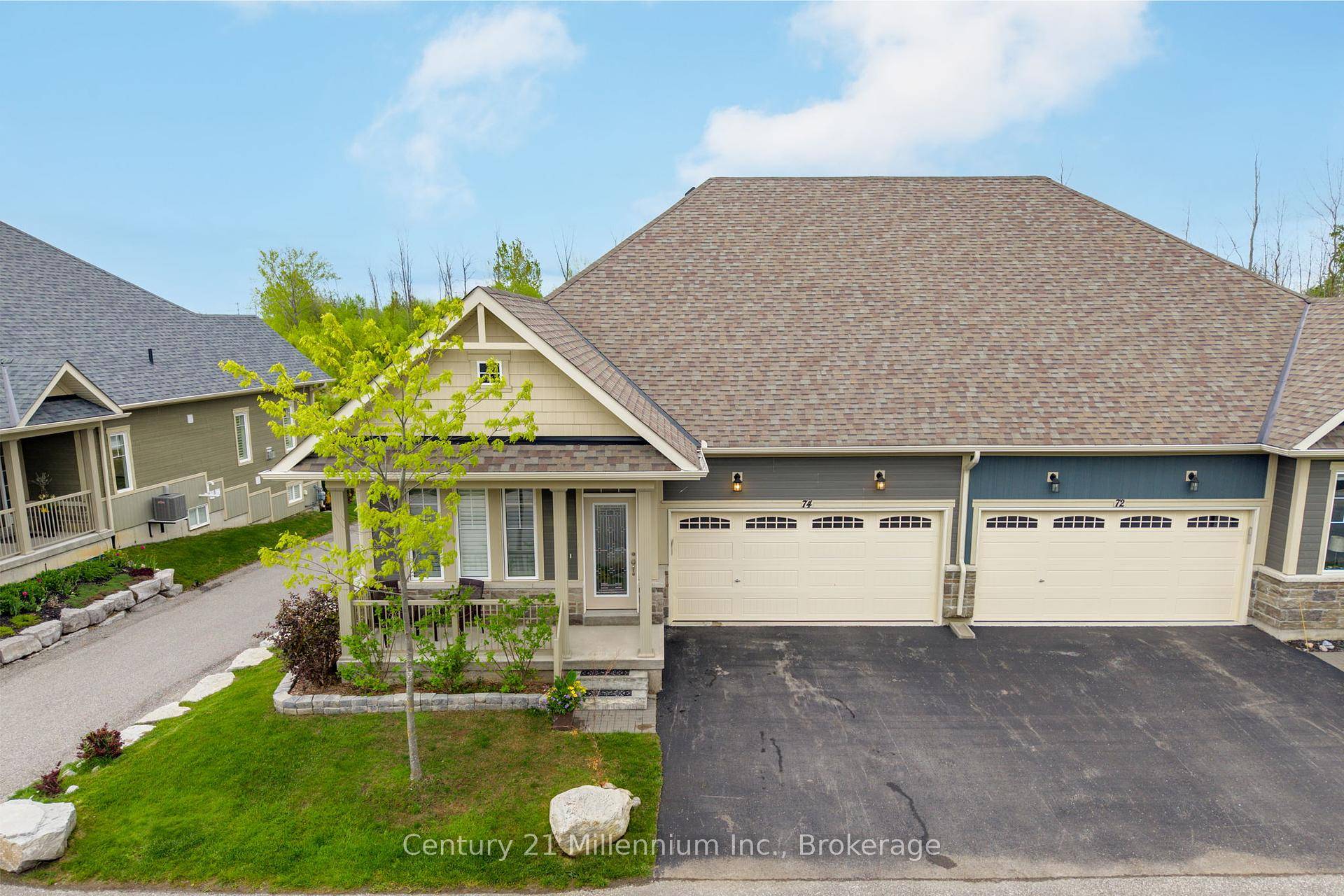 Live Your Best Life in Balmoral Village !