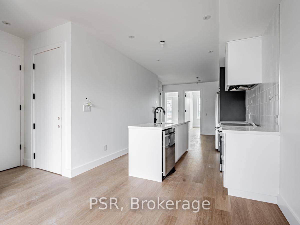 This Fabulous Brand New 2 Bedroom Brand Unit In Roncesvalles Is What You Have Been Waiting For !