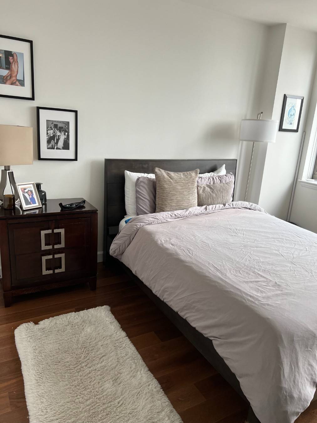 Spacious 1 Bed 1Bath in hi rise midtown tower.