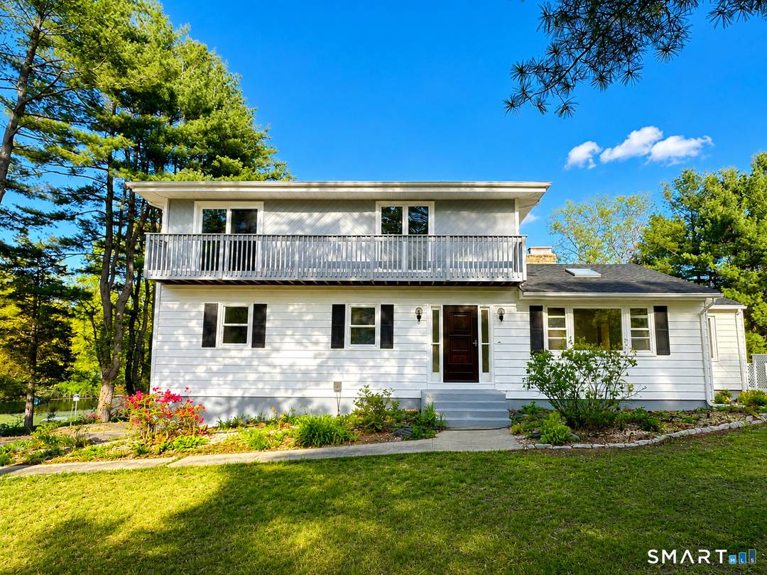 Welcome to 591 Derby Milford Road in Orange a beautifully maintained property offering the perfect blend of space, comfort, and convenience in one of the area's most desirable locations.