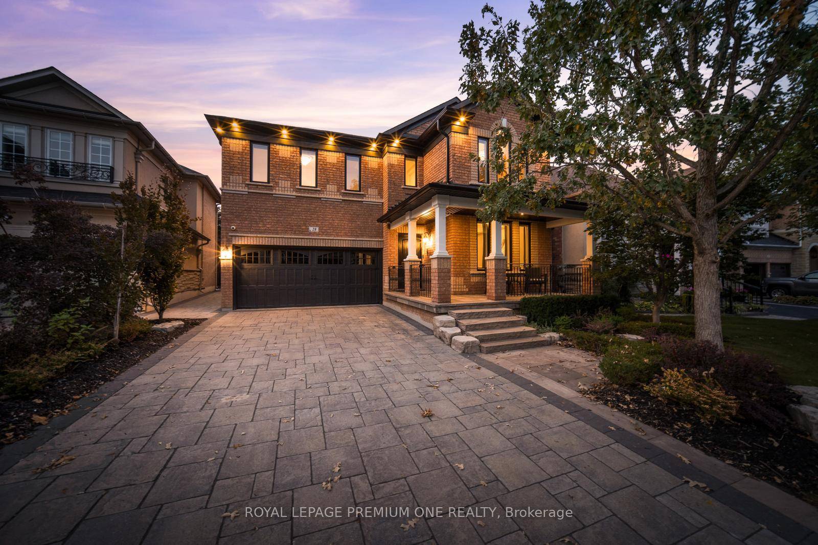 Welcome home to 28 Johnswood Crescent !