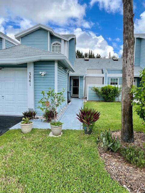This is a Good Find.. Affordable Townhouse w garage Move Condition.