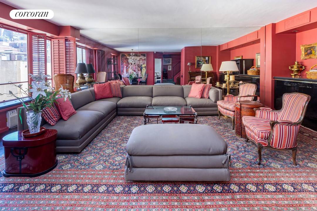 Unique Manhattan living !