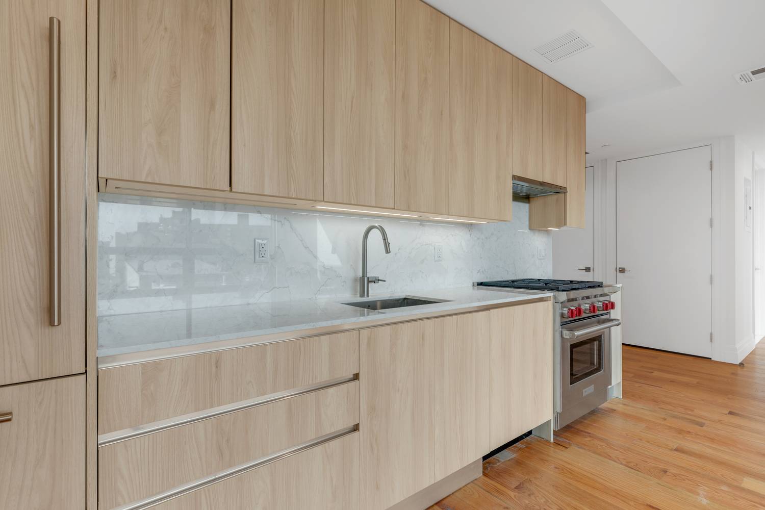 IMMEDIATE OCCUPANCY ! Be the FIRST to live in this this stunning 1 bedroom condominium residence is located right in the heart of the fastest growing area of East Williamsburg, ...