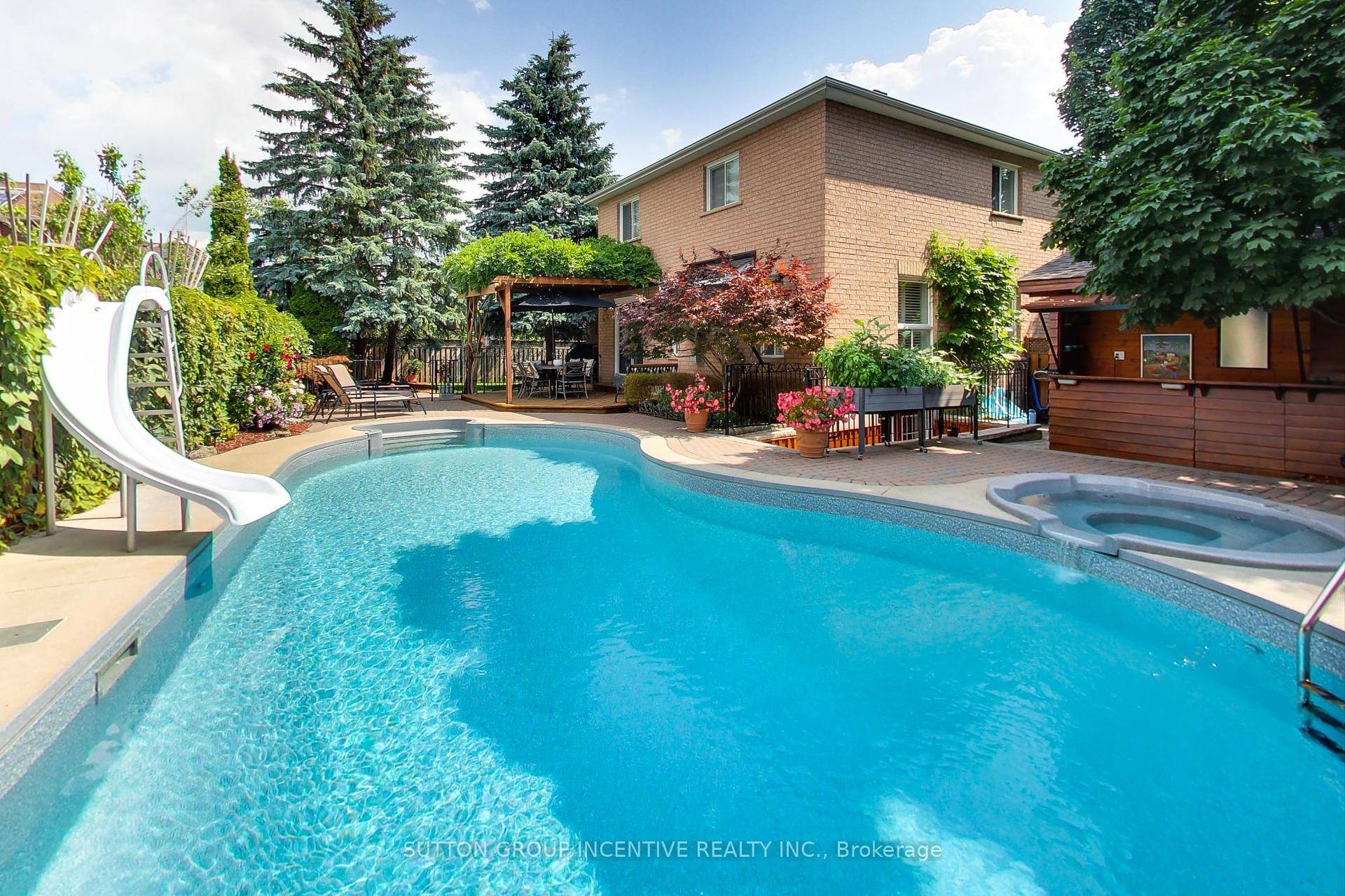 This gorgeous 4 bedroom 4 bathroom beauty is located on a quite court with a premium pie shaped lot complete with a dream backyard oasis.