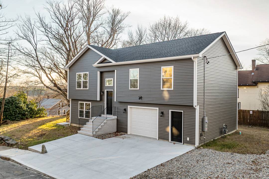 Welcome to this stunning NEW BUILD, offering modern comfort with a warm and inviting feel.