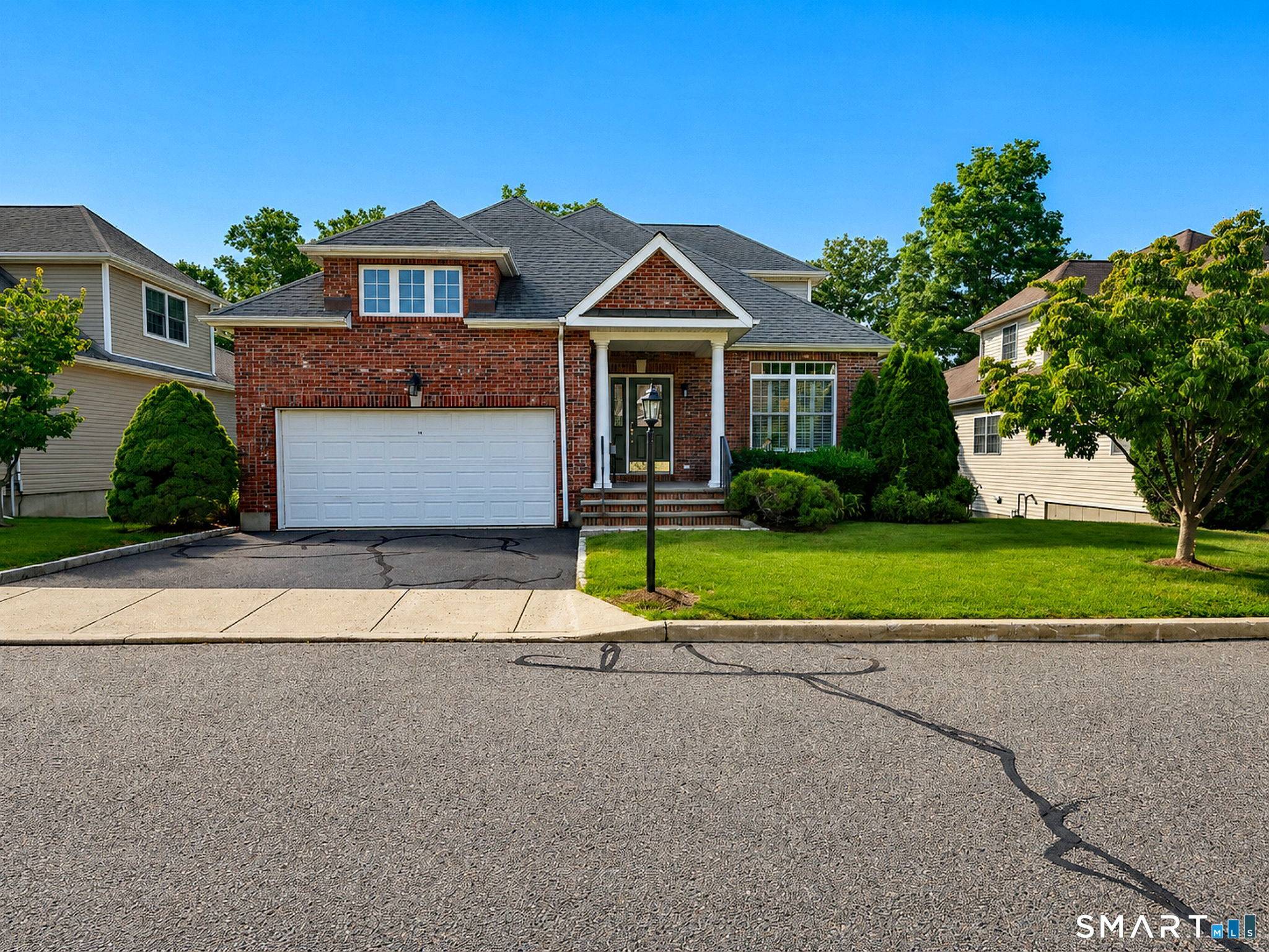 Welcome to luxury waterfront living at its finest in the prestigious Baldwin Station's 55 community !