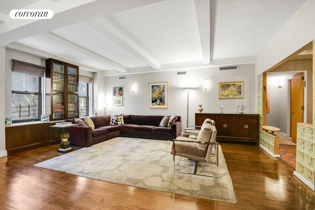 Experience grand pre war living in this impeccably combined C amp ; D line at 545 West End Avenue a rare, sprawling 8.
