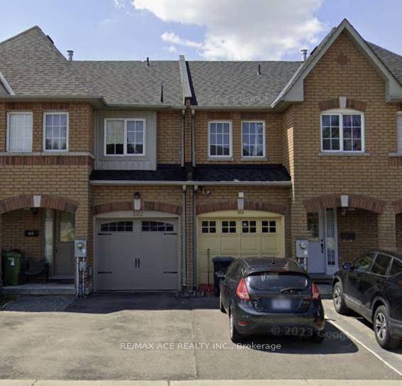 Beautiful Freehold Townhouse, Excellent Neighbor Family Home, Close To School, Shopping, Hwy401, Parks amp ; 24 Hours Public Transportations.