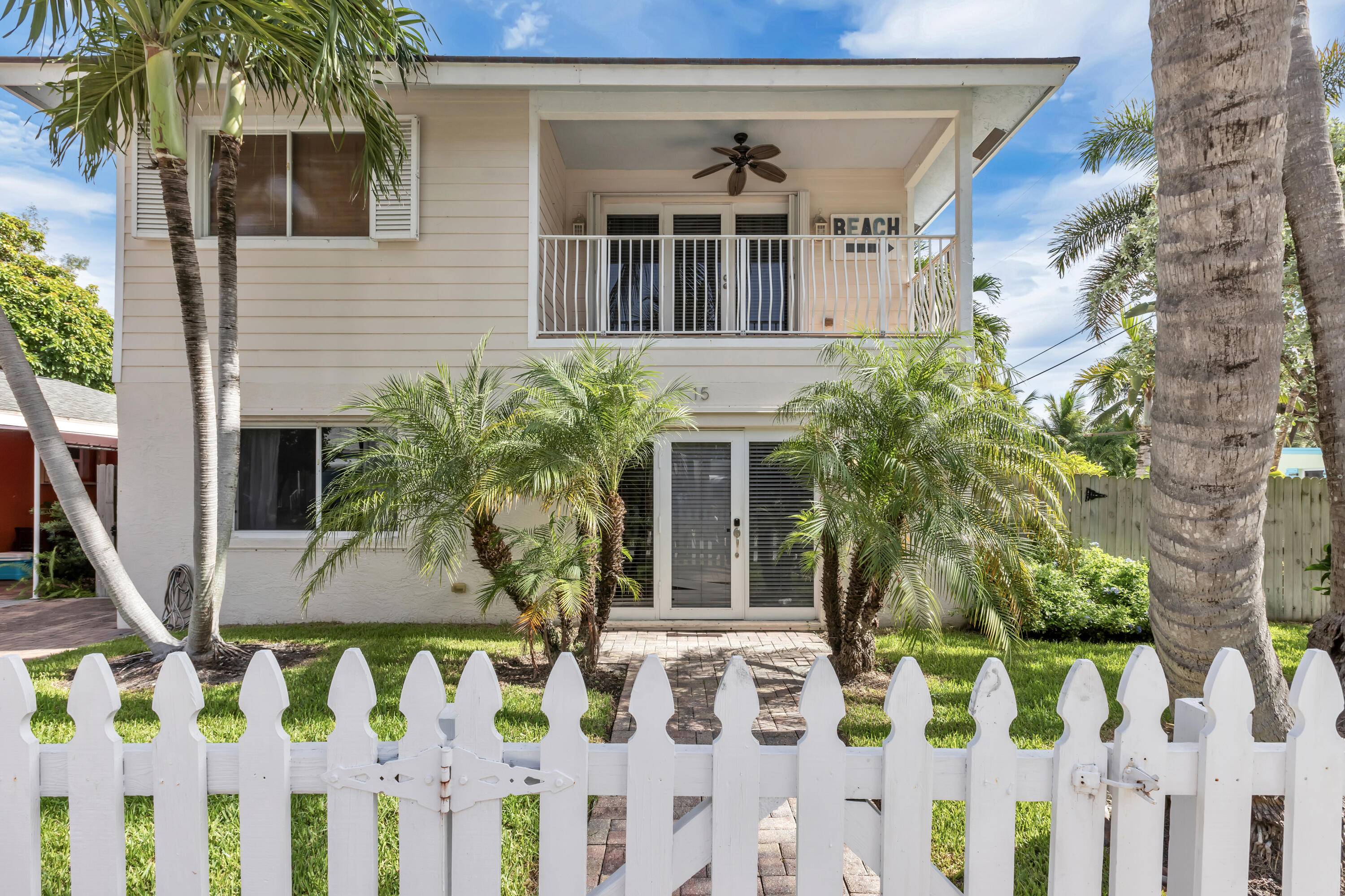 Discover Coastal Serenity in ''The Pocket, '' Palm Beach County's Hidden Gem.