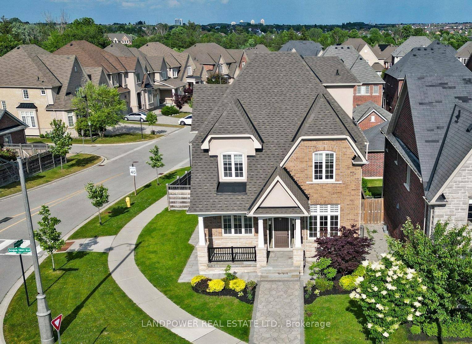 Welcome to this stunning 3 storey detached home in the desirable Angus Glen Community !