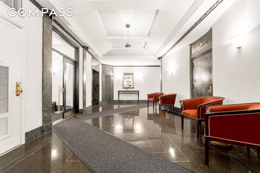 2 Bedroom 2 Bath Possibility Fantastic opportunity to create a 2 Bedroom 2 Bathroom apartment.