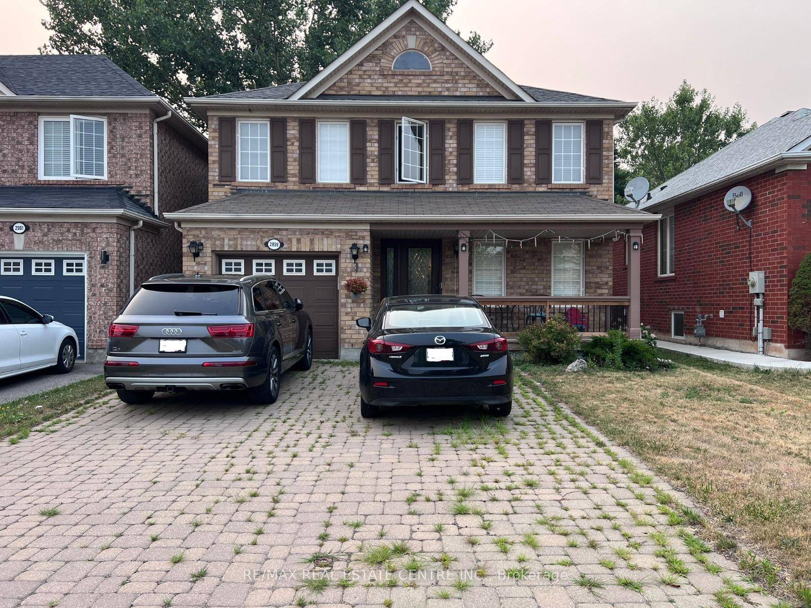 Very Well Kept, Owner Occupied 2 Storey Detached House With Finished Basement In Mature Neighborhood Of Oakville.