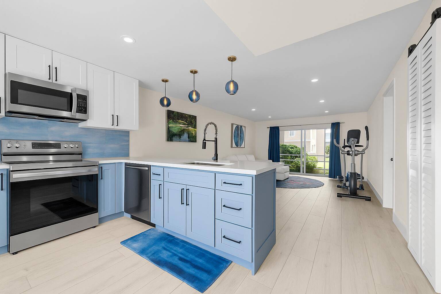 Beautifully renovated 1 bed 1.