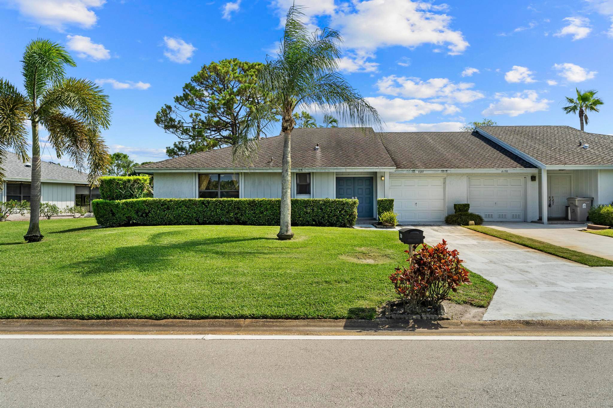 Welcome to your turnkey villa in the prestigious man gated community of Eastpointe Country Club !