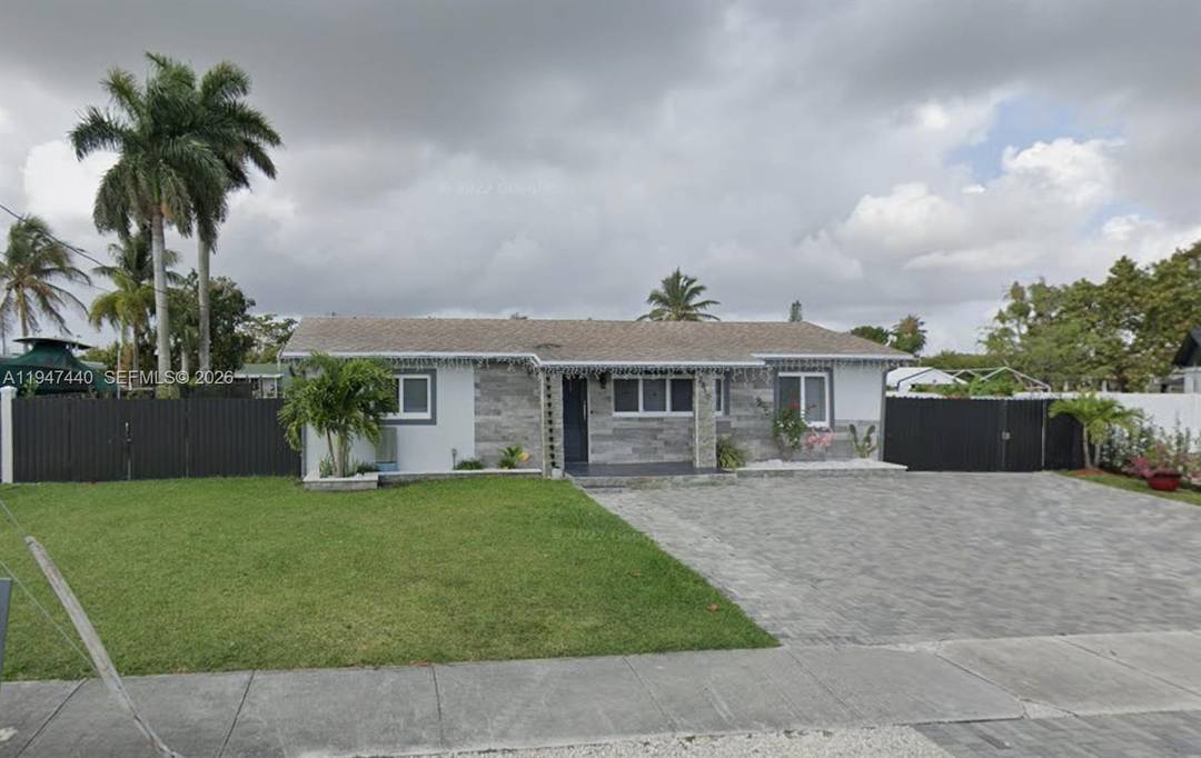 Beautifully remodeled single family residence set on an expansive 10, 386 s f lot.