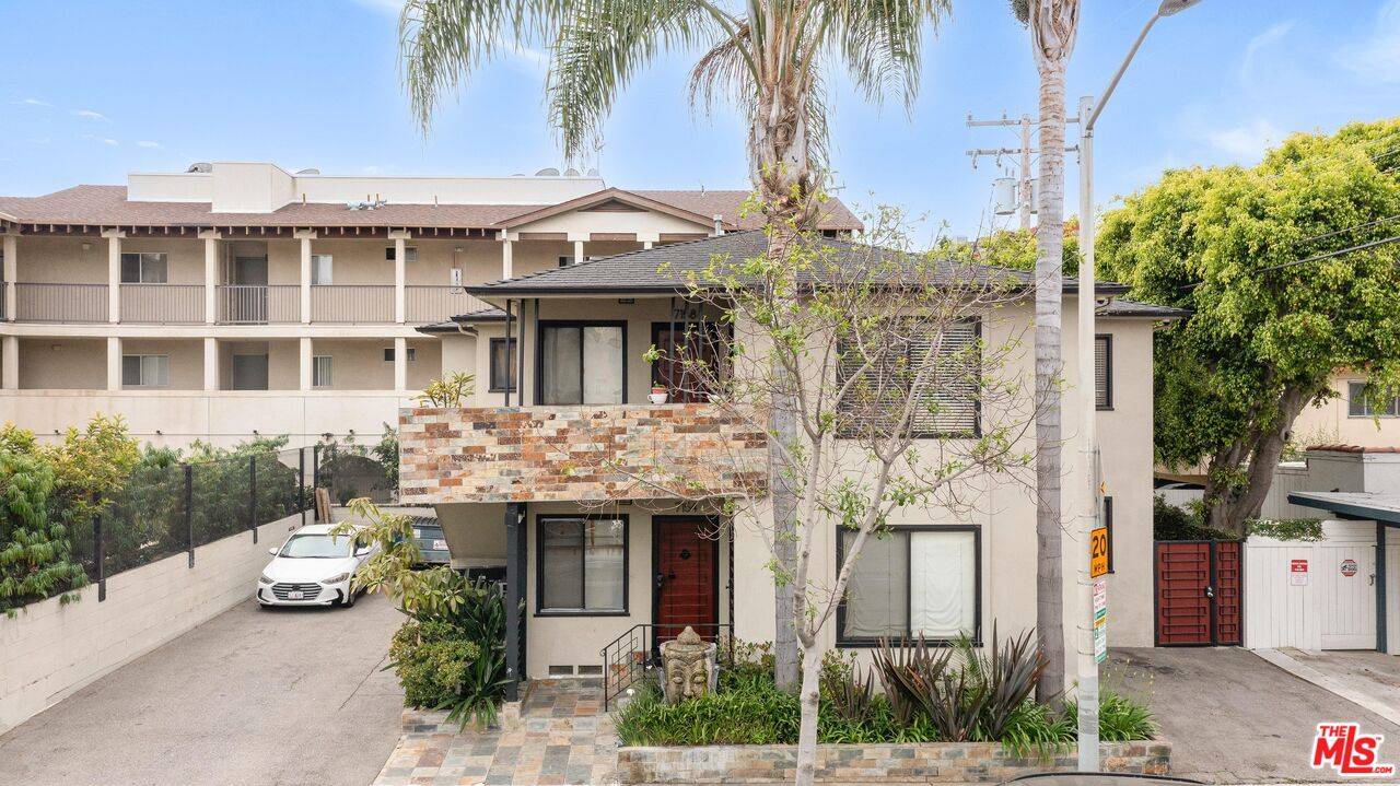 7154   Lexington Ave 3BR Hollywood Hills East La