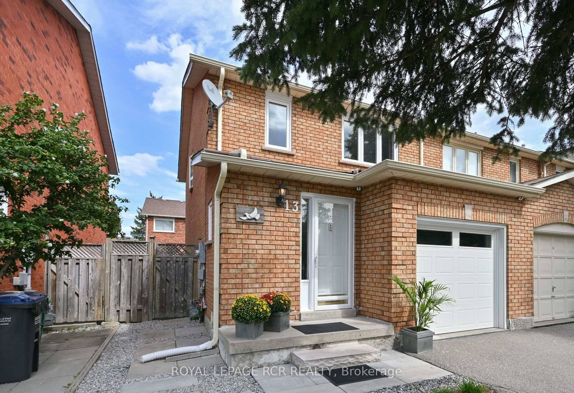 Excellent Value for this Affordable Well Maintained All Brick End Unit Town in Ultra Convenient South hill location car less' living where you can easily walk to shops, restaurants, schools ...